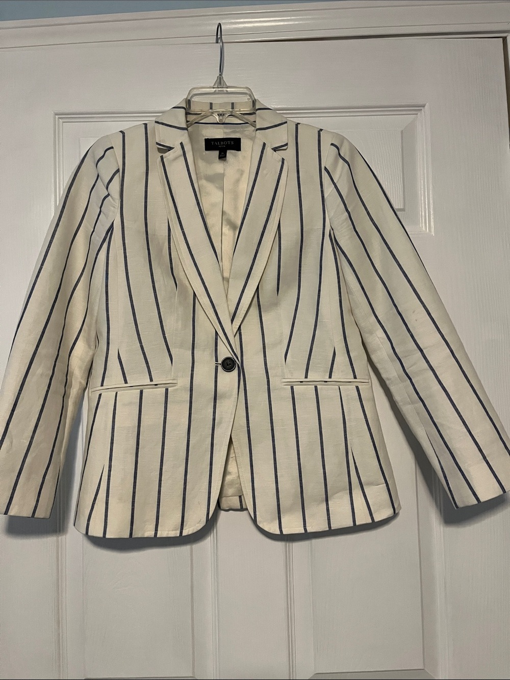 Talbots Cream Blazer with Navy Stripes 2P Excellent Condition